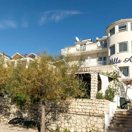 Apartment House Blace