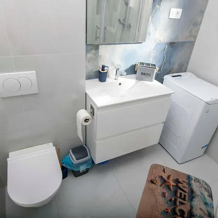 Apartment House Blace